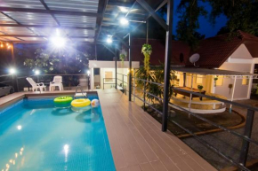 ซิตี้บีช หัวหิน พูลวิลล่า เดินไปทะเล120เมตร City Beach Hua-Hin Poolvilla walk to beach 120Meter
